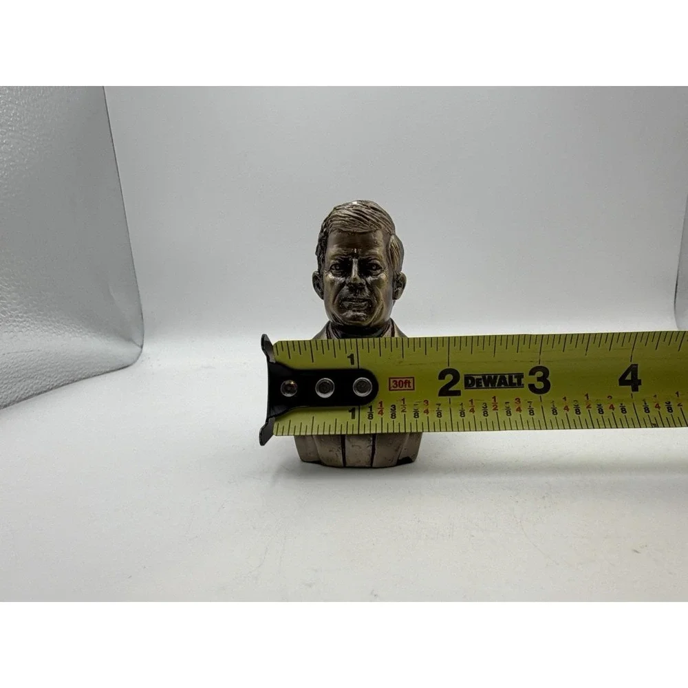 John F. Kennedy JFK Presidential Bust Figurine Bronze Tone Desk Shelf Decor